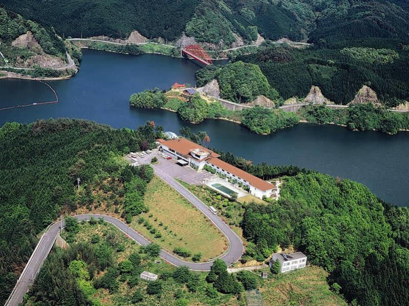 Shorenji Lake Hotel Nabari Exterior photo